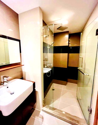 Condos for rent : 1Bed | 1Bath | BTS Nana | 39sqm | THB 22,000/mo | Fl.2 — Interlux Premier Bangkok