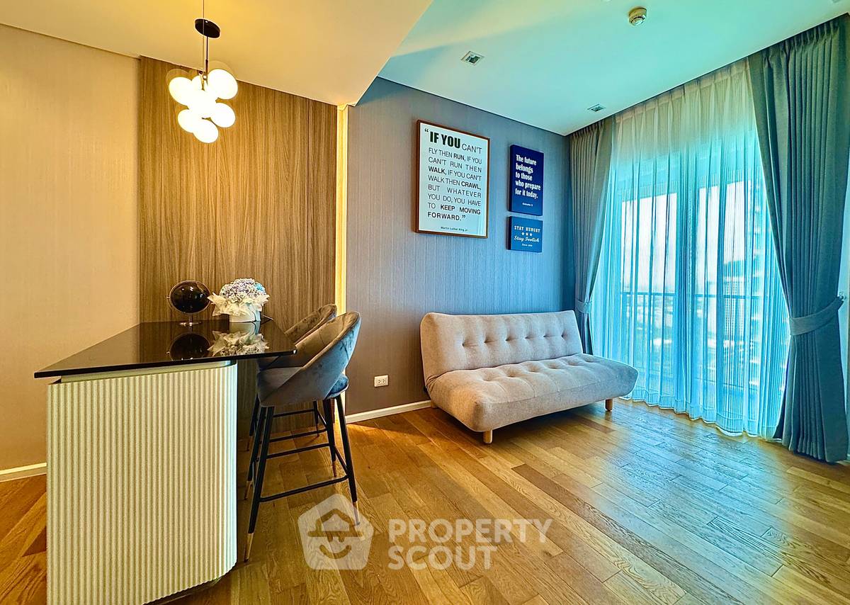 picture 30th-Floor 2-BR The Saint Residences Near MRT Phahon Yothin (ID 3270353) - 3/17