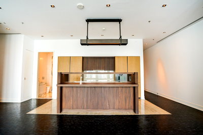 ขายคอนโด : Luxury Living, Ready for You 3 Bedrooms at The Ritz-Carlton Residences  