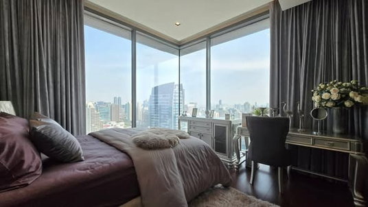รูปภาพ 4 ห้องนอน | 5 ห้องน้ำ | BTS Nana | 355 ตร.ม. | 470,000 บาท/เดือน | ชั้น 39 — Q1 Sukhumvit กรุงเทพฯ