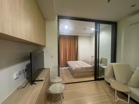 1 ห้องนอน | 1 ห้องน้ำ | BTS Saphan Khwai | 29 ตร.ม. | 20,000 บาท/เดือน | ชั้น 27 — M Jatujak กรุงเทพฯ