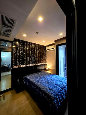 คอนโดให้เช่า : 1 ห้องนอน | 1 ห้องน้ำ | BTS Asok | 33 ตร.ม. | 30,000 บาท/เดือน | ชั้น 12 — Ashton Asoke กรุงเทพฯ
