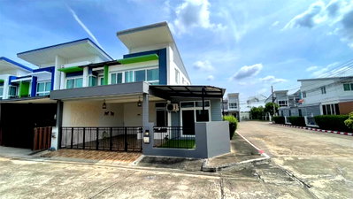 เช่าทาวน์โฮม ถนนลำลูกกา : 🏢#MT2608_001 🏢💥ด่วน💥ว่างชัวร์ รีบคลิก ก่อนหลุดมือ‼️ 𝗙𝗼𝗿 𝗥𝗲𝗻𝘁 2️⃣2️⃣k.🔥 ทาวน์โฮม รสา แกรนด์วิลล์ พหลโยธิน 73