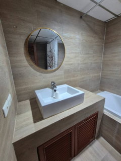 รูปภาพ 1 ห้องนอน | 1 ห้องน้ำ | BTS Nana | 70 ตร.ม. | 24,000 บาท/เดือน | ชั้น 28 — Sukhumvit Suite กรุงเทพฯ