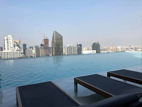 1 ห้องนอน | 1 ห้องน้ำ | BTS Asok | 37 ตร.ม. | 35,000 บาท/เดือน | ชั้น 32 — The Esse Asoke กรุงเทพฯ