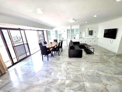 Condos for rent : ✨ FOR RENT - Large 3 Bed + 1 Maid | 177 SQM. | Near BTS Thonglor 900m.✨