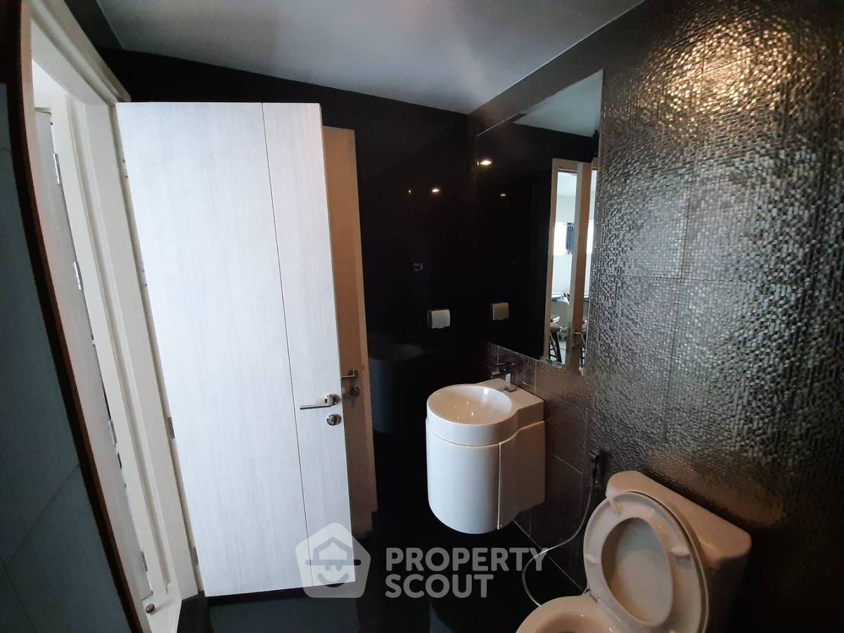 รูป คอนโด 2 ห้องนอน Rhythm Sukhumvit 36-38 ใกล้ BTS ทองหล่อ (ID 575308) - รูปที่ 16/16