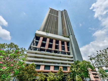 รูปภาพ 2 ห้องนอน | 2 ห้องน้ำ | BTS Saphan Taksin | 89 ตร.ม. | 65,000 บาท/เดือน | ชั้น 35 — Menam Residences กรุงเทพฯ