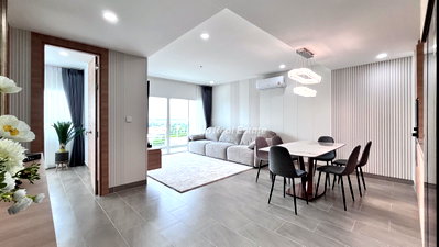 Condos for sale : 🛏️ 2 Bed - 🛁 1 Bath - 🏙️ Garden View - 🌏 FOREIGN name - 🏢 AD Hyatt WongAmat Pattaya - Ref: AD16