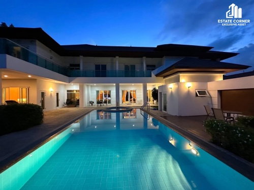 รูป อัครคฤหาสน์หรูบนสนามกอล์ฟ Summit Windmill Golf Club บ้านหลังใหญ่ระดับ Luxury บนที่ดิน 618.8 ตร.ว. พื้นที่ใช้สอย 1,369 ตร.ม. - รูปที่ 3/10
