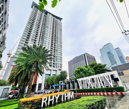 1 ห้องนอน | 1 ห้องน้ำ | MRT Huai Khwang | 36 ตร.ม. | 18,000 บาท/เดือน | ชั้น 14 — RHYTHM Ratchada-Huaikwang กรุงเทพฯ