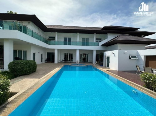 รูป ให้เช่าอัครคฤหาสน์หรูบนสนามกอล์ฟ Summit Windmill Golf Club บ้านหลังใหญ่ระดับ Luxury บนที่ดิน 618.8 ตร.ว. พื้นที่ใช้สอย 1,369 ตร.ม. - รูปที่ 4/10