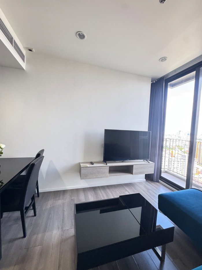 รูป 🌈💫Rent/เช่า Condo Whizdom Essence Sukhumvit💫🌈‼️35,000 บาท/เดือน‼️2 ห้องนอน 2 ห้องน้ำ ‼️Bts ปุณณวิถี🚝‼️ - รูปที่ 4/27