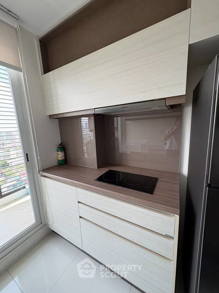 รูป ห้อง 1 ห้องนอน ชั้น 19 The Room Sathorn-Taksin ใกล้ BTS โพธิ์นิมิตร (ID 3270674) - รูปที่ 8/15