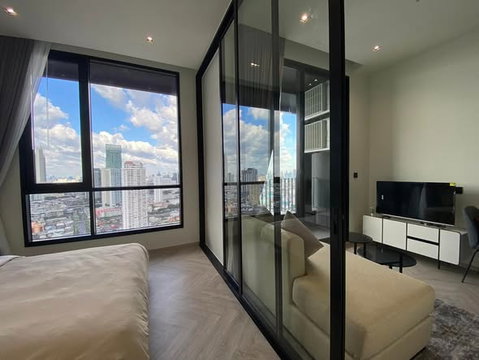 1Bed | 1Bath | BTS Wongwian Yai | 32sqm | THB 24,000/mo | Fl.33 — Chapter Charoenkrung - Riverside Bangkok