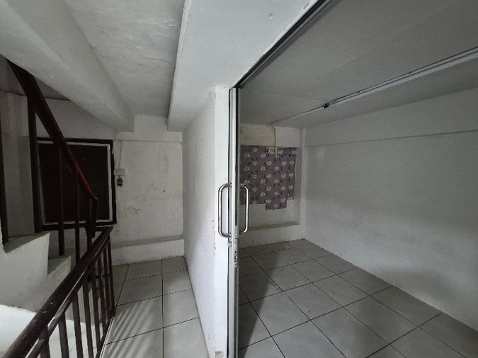 3-bed townhouse for rent, 20 sq wah, Khlong San