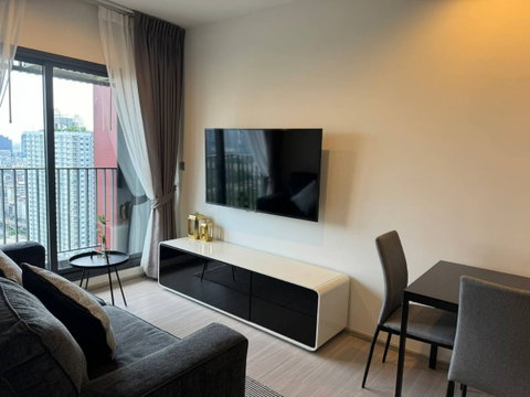 1Bed | 1Bath | ARL Makkasan | 33sqm | THB 24,000/mo | Fl.27 — Life Asoke Hype Bangkok