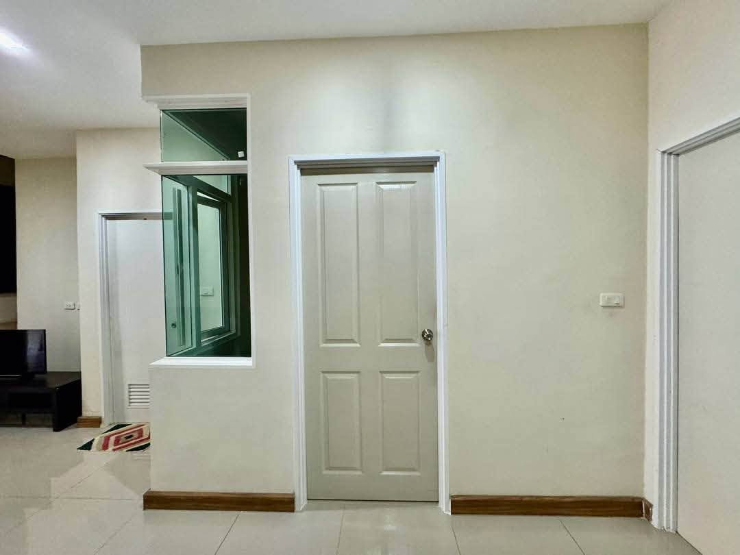 รูป ให้เช่าทาวน์โฮม 4 ห้องนอน ม.โกลเด้นท์ทาวน์ เก้ากิโล ศรีราชา - รูปที่ 13/17
