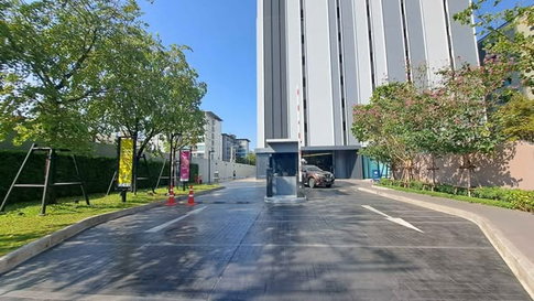 1 ห้องนอน | 1 ห้องน้ำ | MRT Si Lom | 31 ตร.ม. | 15,000 บาท/เดือน | ชั้น 8 — Ideo Ramkhamhaeng Lamsali Station กรุงเทพฯ
