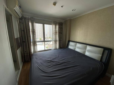 1 ห้องนอน | 1 ห้องน้ำ | BTS Ekkamai | 29 ตร.ม. | 11,000 บาท/เดือน | ชั้น 9 — Lumpini Park View กรุงเทพฯ