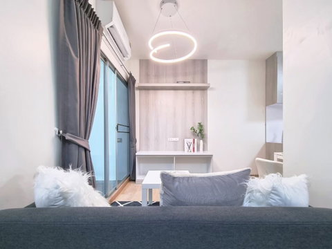 1 ห้องนอน | 1 ห้องน้ำ | BTS Si Nut | 37 ตร.ม. | 10,000 บาท/เดือน | ชั้น 3 — A Space Me Sukhumvit 77 กรุงเทพฯ