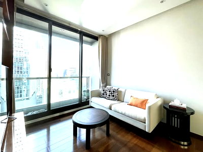 คอนโดให้เช่า : 1 ห้องนอน | 1 ห้องน้ำ | BTS Phrom Phong | 45 ตร.ม. | 36,000 บาท/เดือน | ชั้น 18 — The Address Sukhumvit 28 กรุงเทพฯ
