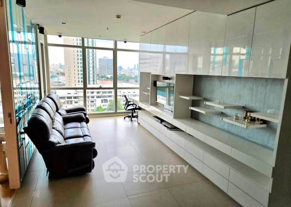 รูป คอนโด 2-ห้องนอน ที่ เดอะ ริเวอร์ คอนโดมิเนียม ใกล้ BTS สะพานตากสิน (ID 3270332) - รูปที่ 3/9
