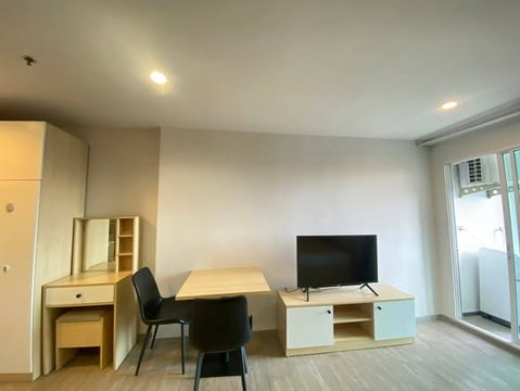 1 ห้องนอน | 1 ห้องน้ำ | BTS Thong Lo | 28 ตร.ม. | 8,000 บาท/เดือน | ชั้น 10 — Regent Home กรุงเทพฯ