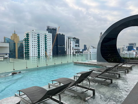 1Bed | 1Bath | MRT Sukhumvit | 33sqm | THB 27,000/mo | Fl.7 — Edge Sukhumvit 23 Bangkok