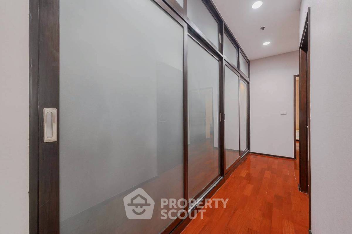 รูป คอนโด 2-ห้องนอน ที่ โนเบิล ออร่า ใกล้ BTS ทองหล่อ (ID 3204706) - รูปที่ 9/38