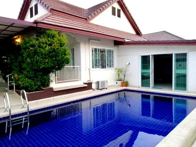 เช่าบ้านเดี่ยว เขาชีจรรย์ : ให้เช่าบ้านเดี่ยวพร้อมสระว่ายน้ำ 
บางเสร่ สัตหีบ ห่างถนนสุขุมวิท 60 เมตร 
ให้เช่า 26,000 บาท/เดือน
