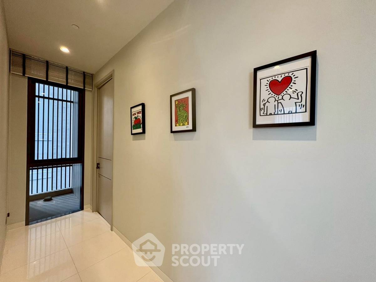 picture 2-BR Condo at Vittorio Sukhumvit 39 near BTS Phrom Phong (ID 3270208) - 8/18