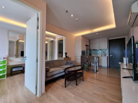 สตูดิโอ | 1 ห้องน้ำ | BTS Phrom Phong | 43 ตร.ม. | 22,000 บาท/เดือน | ชั้น 9 — H Sukhumvit 43 กรุงเทพฯ