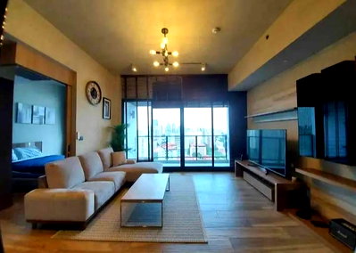 คอนโดให้เช่า : 2 ห้องนอน | 2 ห้องน้ำ | MRT Phetchaburi | 86 ตร.ม. | 75,000 บาท/เดือน | ชั้น 20 — The Lofts Asoke กรุงเทพฯ