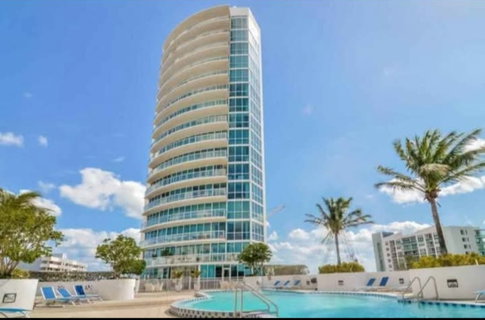 1Bed | 1Bath | BTS Chit Lom | 44sqm | THB 17,000/mo | Fl.16 — The Platinum Condominium Bangkok
