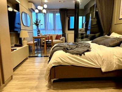คอนโดให้เช่า : 1 ห้องนอน | 1 ห้องน้ำ | MRT Huai Khwang | 30 ตร.ม. | 18,000 บาท/เดือน | ชั้น 19 — XT Huaikhwang กรุงเทพฯ