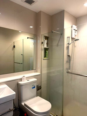 คอนโดให้เช่า : 1 ห้องนอน | 1 ห้องน้ำ | MRT Phra Ram 9 | 29 ตร.ม. | 18,000 บาท/เดือน | ชั้น 12 — Life Asoke Rama 9 กรุงเทพฯ