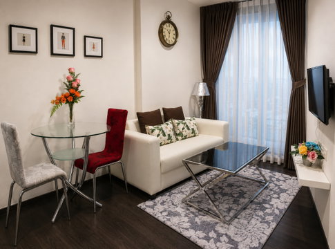 1 ห้องนอน | 1 ห้องน้ำ | MRT Sukhumvit | 34 ตร.ม. | 34,000 บาท/เดือน | ชั้น 12 — Edge Sukhumvit 23 กรุงเทพฯ