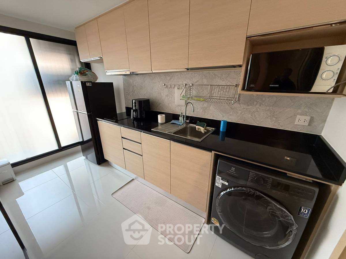 รูป คอนโด 1 ห้องนอน The Shade Sathorn 1 ใกล้ MRT คลองเตย (ID 2328182) - รูปที่ 1/9