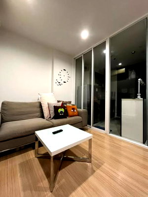 คอนโดให้เช่า : 1 ห้องนอน | 1 ห้องน้ำ | MRT Kamphaeng Phet | 30 ตร.ม. | 13,000 บาท/เดือน | ชั้น 20 — The Base Rama 9 - Ramkhamhaeng กรุงเทพฯ