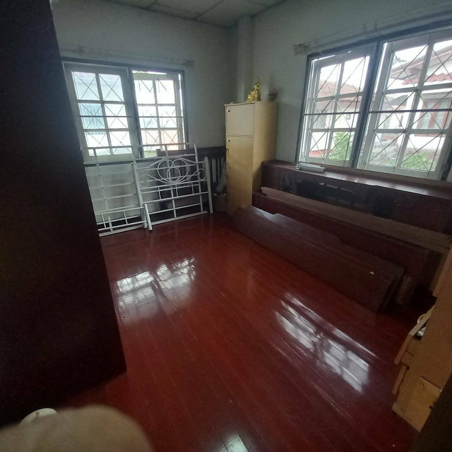 รูป ขายบ้านแฝดหมู่บ้านหลักสี่แลนด์ 35 ตารางวา 3 ห้องนอน 2ห้องน้ำ ใกล้สนามบินดอนเมือง - รูปที่ 2/10
