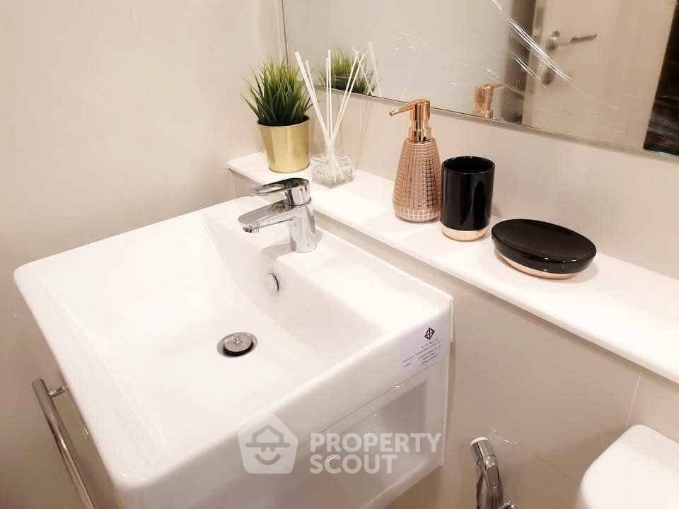 picture 1-BR Condo At Life One Wireless Near BTS Phloen Chit (ID 2367723) - 5/9