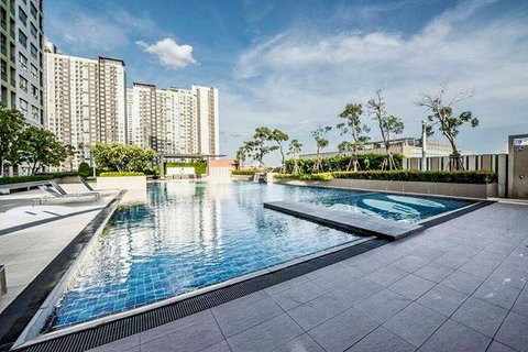 รูปภาพ 2 ห้องนอน | 2 ห้องน้ำ | BTS Ekkamai | 57 ตร.ม. | 25,000 บาท/เดือน | ชั้น 12 — Lumpini Place Rama 4 - Kluai กรุงเทพฯ