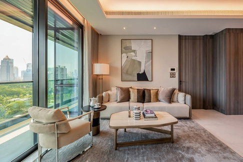 1 ห้องนอน | 1 ห้องน้ำ | BTS Ratchadamri | 87 ตร.ม. | 120,000 บาท/เดือน | ชั้น 14 — Sindhorn Tonson กรุงเทพฯ