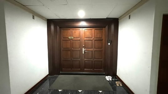 รูปภาพ 3 ห้องนอน | 3 ห้องน้ำ | BTS Phrom Phong | 164 ตร.ม. | 70,000 บาท/เดือน | ชั้น 11 — Richmond Palace กรุงเทพฯ
