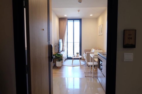 1Bed | 1Bath | BTS Thong Lo | 35sqm | THB 24,000/mo | Fl.12 — Oka Haus Sukhumvit 36 Bangkok
