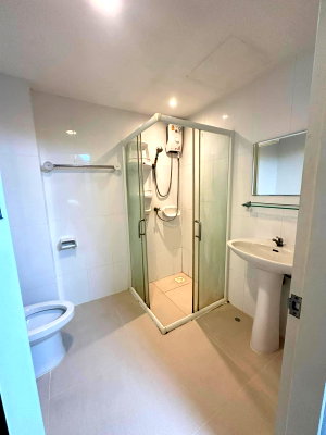 Condos for rent : 1Bed | 1Bath | BTS Udom Suk | 47sqm | THB 10,000/mo | Fl.1 — The Escape Condo Bangkok