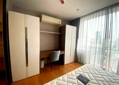 Condos for rent : 1Bed | 1Bath | BTS Surasak | 34sqm | THB 20,000/mo | Fl.18 — Noble Revo Silom Bangkok