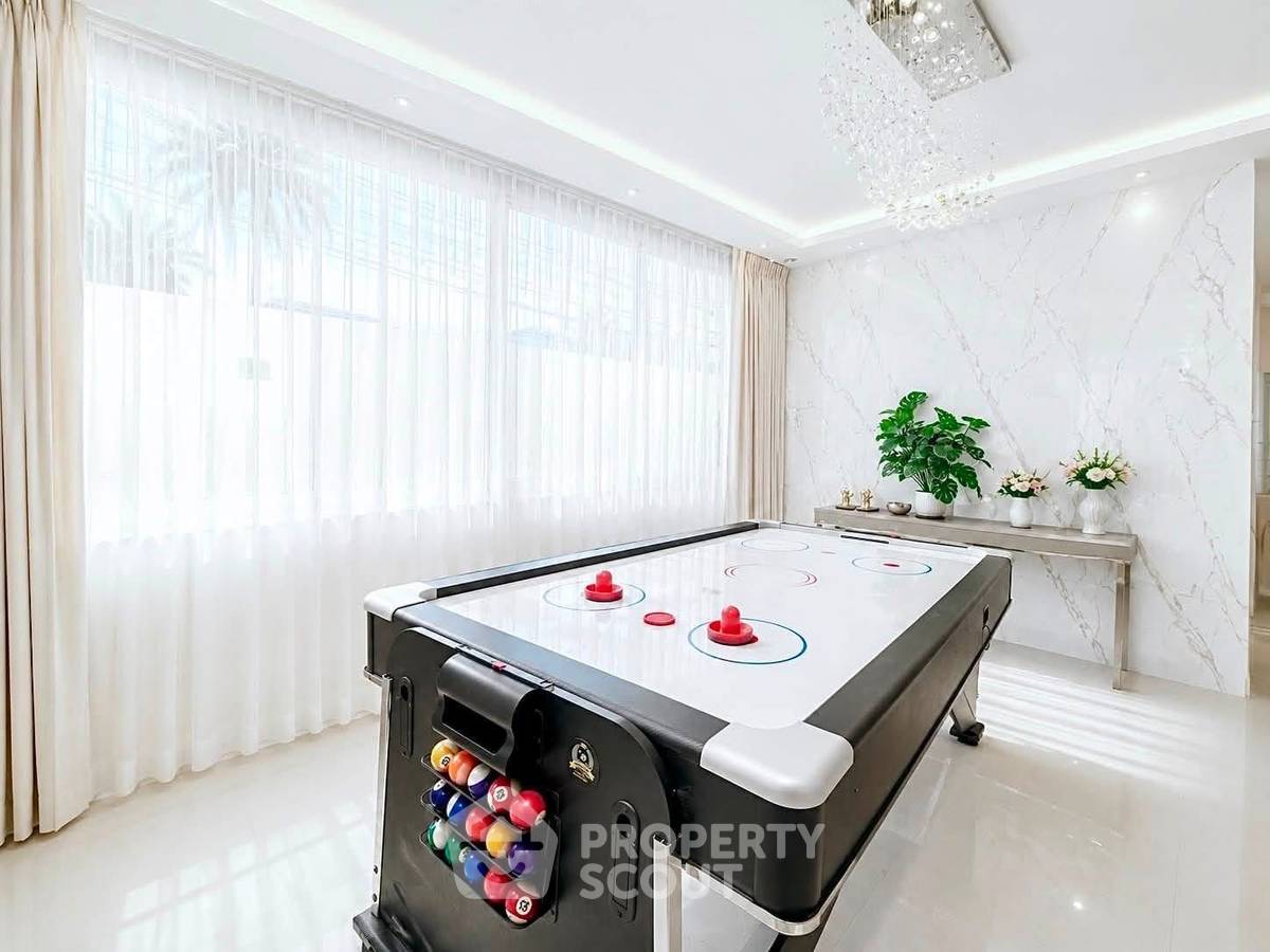 รูป คอนโด 4 ห้องนอน 250 ตารางเมตร Chateau Dale Jomtien พัทยาใต้ (ID 3270321) - รูปที่ 16/16