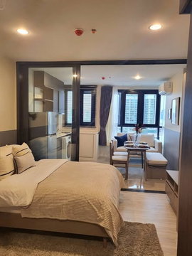 Studio | 1Bath | MRT Huai Khwang | 30sqm | THB 25,000/mo | Fl.26 — Huai Khwang Market Bangkok
